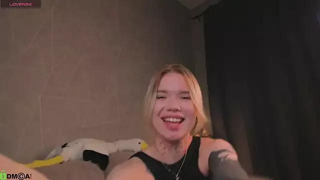 jessi_sun from StripChat is Freechat