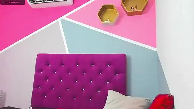 JessicaMonrooe from StripChat is Freechat