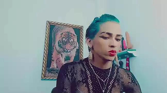 Unleash your urge for fetish cams livestreamers with our pick of steaming hot models, versed in the art of seduction and indulgence.