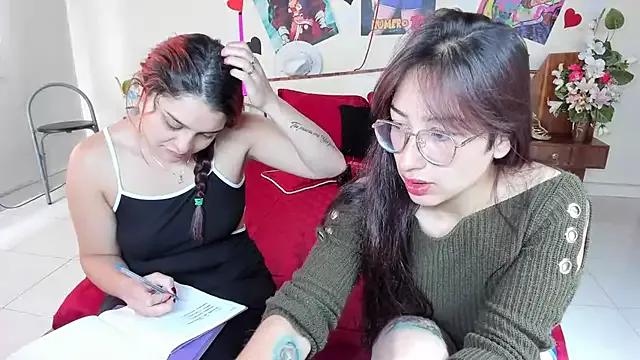 Unleash your urge for fetish cams livestreamers with our pick of steaming hot models, versed in the art of seduction and indulgence.