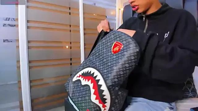 Jim_twink from StripChat is Freechat