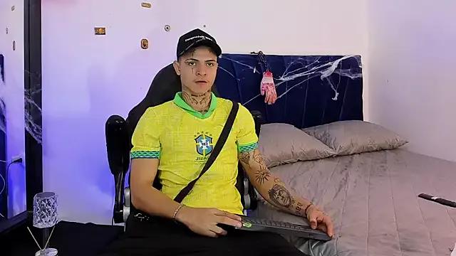 Unleash your urge for fetish cams livestreamers with our pick of steaming hot models, versed in the art of seduction and indulgence.