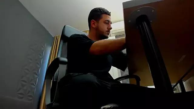 Unleash your urge for fetish cams livestreamers with our pick of steaming hot models, versed in the art of seduction and indulgence.