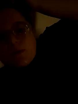 JuicyjuiceMilf from StripChat is Freechat