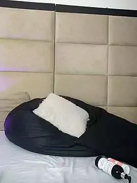 JulianaaHerrera from StripChat is Freechat