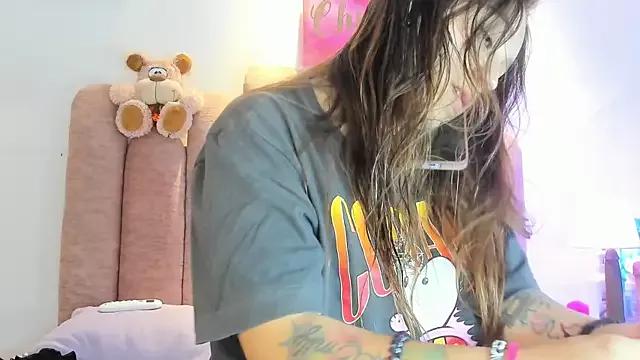 JulianaCarter from StripChat is Freechat