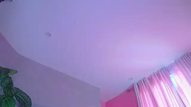JuliaRose_ks from StripChat is Freechat