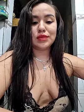 juliaYalla from StripChat is Freechat