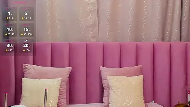 KailaCrystall from StripChat is Freechat