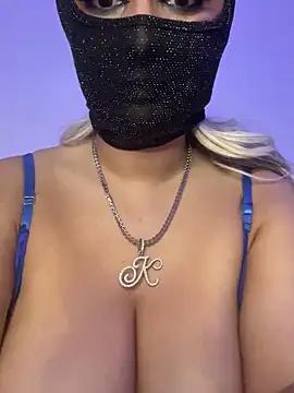 Unleash your urge for fetish cams livestreamers with our pick of steaming hot models, versed in the art of seduction and indulgence.