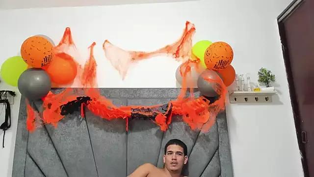 Unleash your urge for fetish cams livestreamers with our pick of steaming hot models, versed in the art of seduction and indulgence.