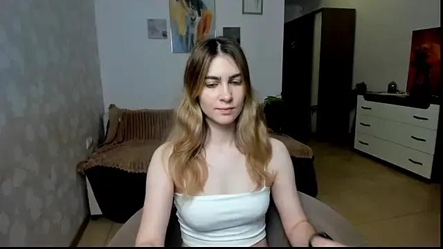 KaraWill from StripChat is Freechat
