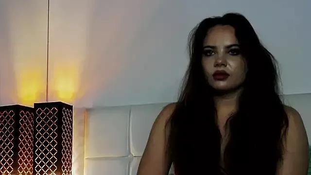 KarinaSparks from StripChat is Freechat