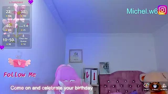 Unleash your urge for fetish cams livestreamers with our pick of steaming hot models, versed in the art of seduction and indulgence.