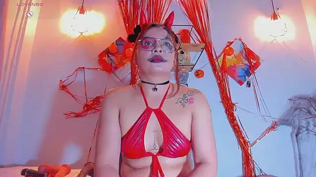 Unleash your urge for fetish cams livestreamers with our pick of steaming hot models, versed in the art of seduction and indulgence.