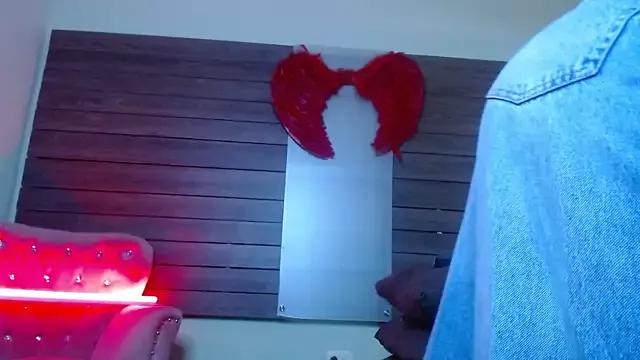 Unleash your urge for fetish cams livestreamers with our pick of steaming hot models, versed in the art of seduction and indulgence.