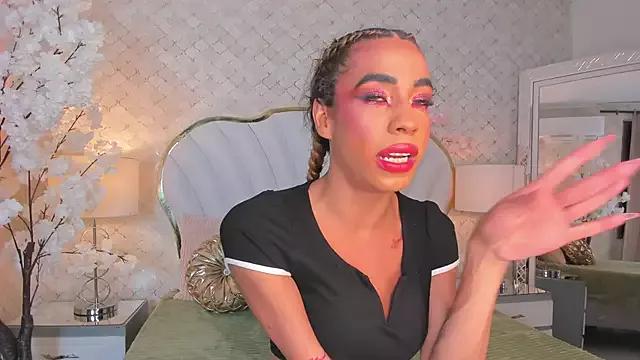 KatalinaMillan from StripChat is Freechat