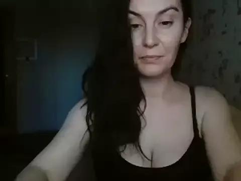 KatalinaQE from StripChat is Freechat