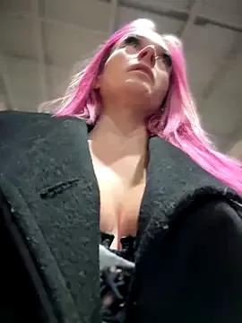 Unleash your urge for fetish cams livestreamers with our pick of steaming hot models, versed in the art of seduction and indulgence.