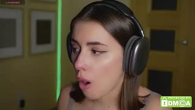 Unleash your urge for fetish cams livestreamers with our pick of steaming hot models, versed in the art of seduction and indulgence.