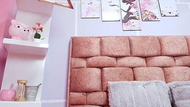 Unleash your urge for fetish cams livestreamers with our pick of steaming hot models, versed in the art of seduction and indulgence.