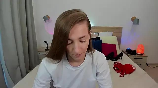 Unleash your urge for fetish cams livestreamers with our pick of steaming hot models, versed in the art of seduction and indulgence.