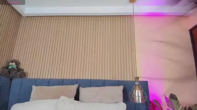 Unleash your urge for fetish cams livestreamers with our pick of steaming hot models, versed in the art of seduction and indulgence.