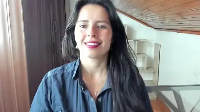 katherine_blair from StripChat is Freechat