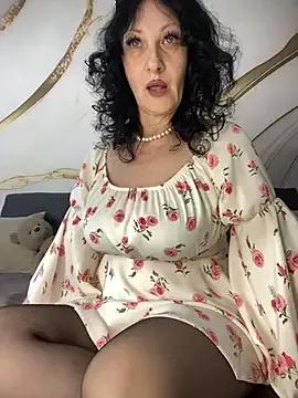 Katie-n from StripChat is Freechat