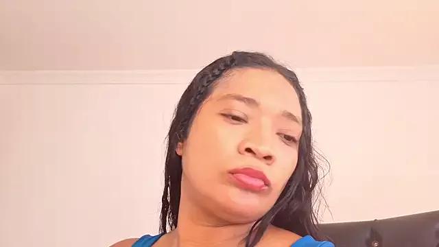 katii_latina from StripChat is Freechat