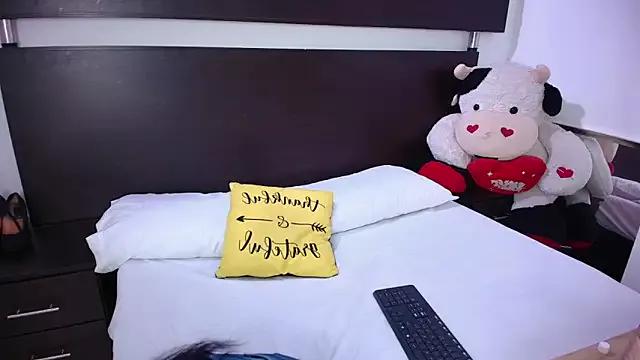 Katty_rounds from StripChat