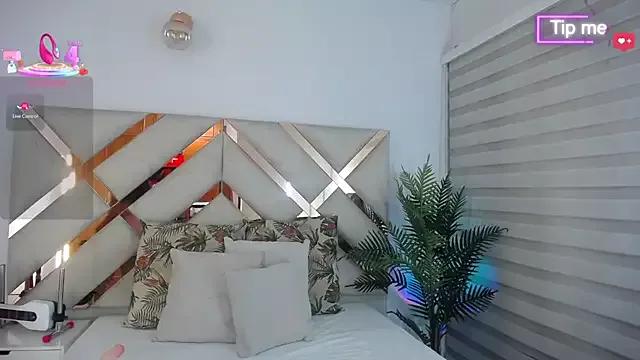 Unleash your urge for fetish cams livestreamers with our pick of steaming hot models, versed in the art of seduction and indulgence.