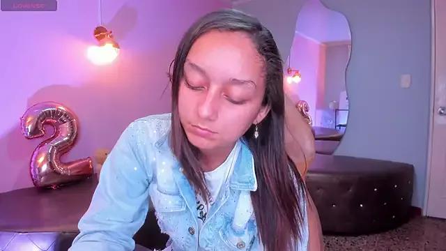 Unleash your urge for fetish cams livestreamers with our pick of steaming hot models, versed in the art of seduction and indulgence.