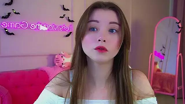 KeiraAsti from StripChat is Freechat