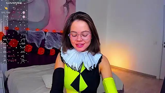 Unleash your urge for fetish cams livestreamers with our pick of steaming hot models, versed in the art of seduction and indulgence.