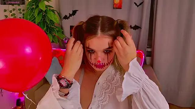 Unleash your urge for fetish cams livestreamers with our pick of steaming hot models, versed in the art of seduction and indulgence.