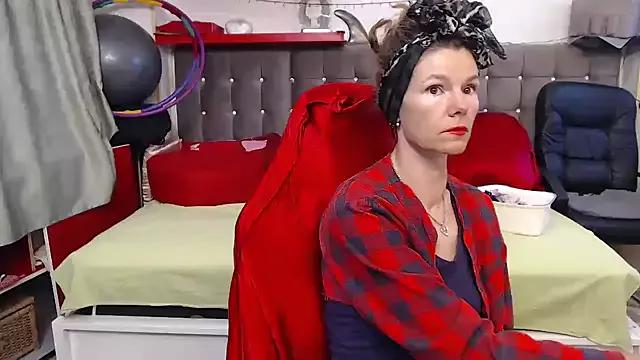 Unleash your urge for fetish cams livestreamers with our pick of steaming hot models, versed in the art of seduction and indulgence.