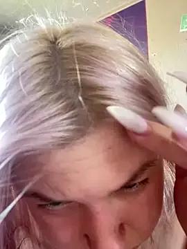 Kemeli008 from StripChat is Freechat