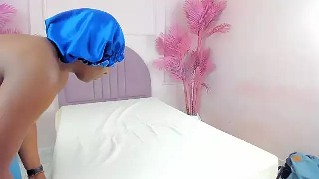 Unleash your urge for fetish cams livestreamers with our pick of steaming hot models, versed in the art of seduction and indulgence.