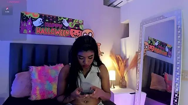 Unleash your urge for fetish cams livestreamers with our pick of steaming hot models, versed in the art of seduction and indulgence.