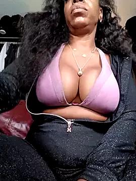 Kennady_Buxum_Goddess from StripChat is Freechat