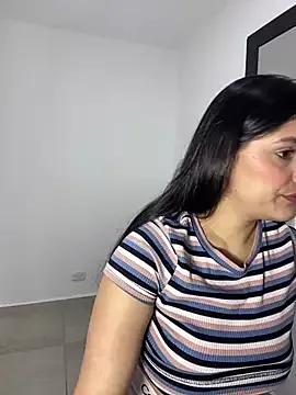 khills1 from StripChat is Freechat