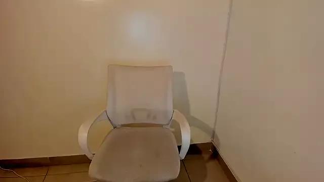 kiaraowen from StripChat is Freechat