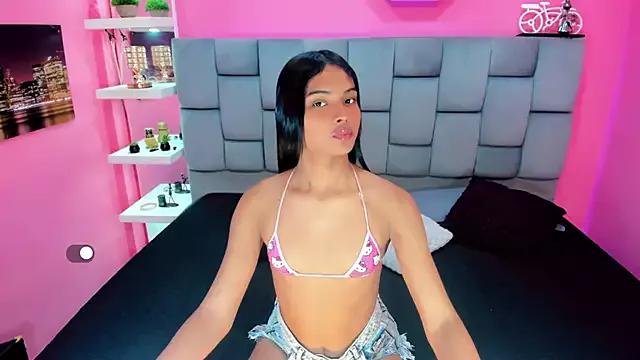 KIISHANNY from StripChat is Freechat