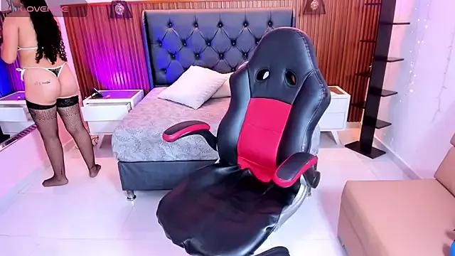 Unleash your urge for fetish cams livestreamers with our pick of steaming hot models, versed in the art of seduction and indulgence.