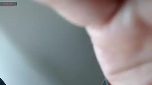 kiraGeiner from StripChat is Freechat
