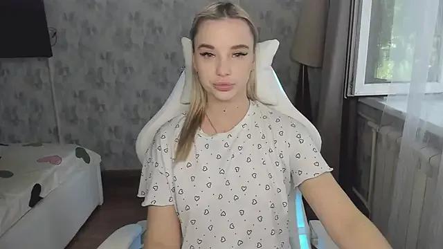 Unleash your urge for fetish cams livestreamers with our pick of steaming hot models, versed in the art of seduction and indulgence.