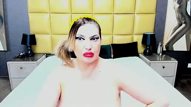 Unleash your urge for fetish cams livestreamers with our pick of steaming hot models, versed in the art of seduction and indulgence.