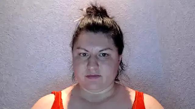 KiraSwee from StripChat is Freechat