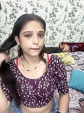 KISSING_QUEEN from StripChat is Freechat